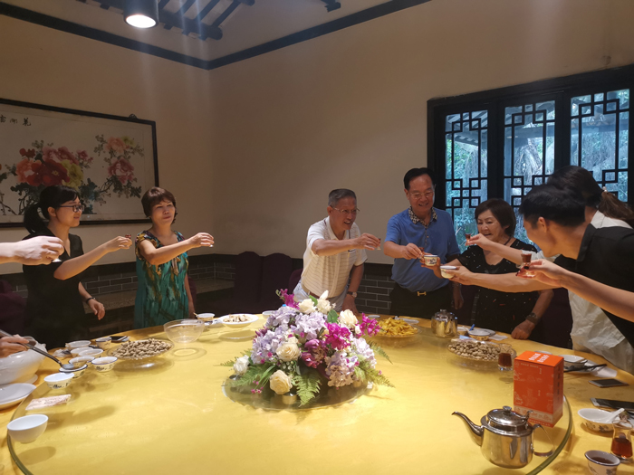 【賽思達烤箱】酒協一行訪農莊，把盞言歡敘佳情