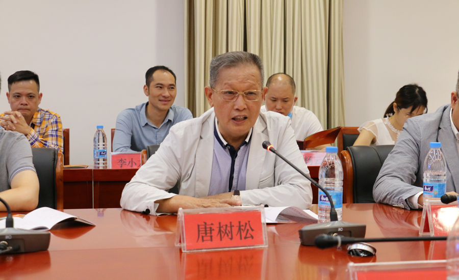 省酒協(xié)會(huì)長、賽思達(dá)董事長唐樹松先生赴貴州考察對(duì)接?xùn)|西部扶貧協(xié)作工作